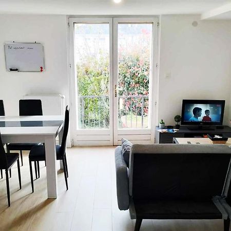 Appartement Cosy 2 Chambres Avec Jardin Les Ponts-de-Ce Luaran gambar