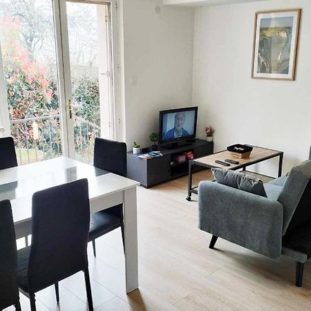 Appartement Cosy 2 Chambres Avec Jardin Les Ponts-de-Ce Luaran gambar