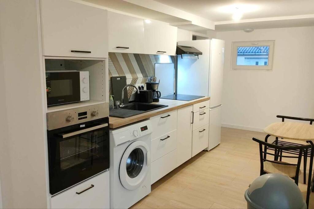 Appartement Cosy 2 Chambres Avec Jardin Les Ponts-de-Ce Luaran gambar
