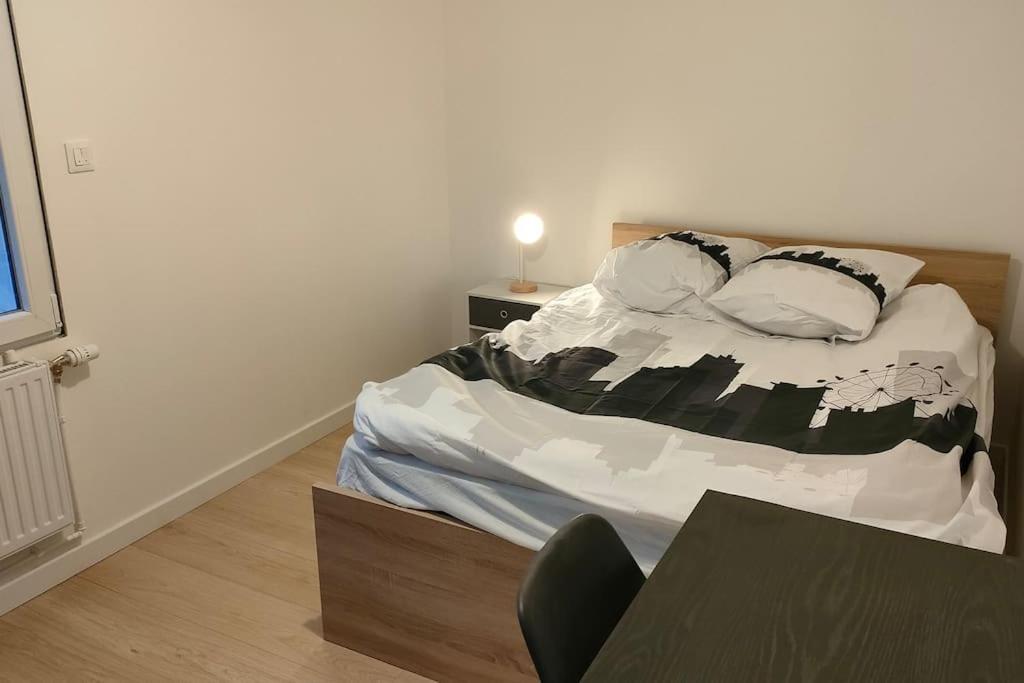 Appartement Cosy 2 Chambres Avec Jardin Les Ponts-de-Ce Luaran gambar